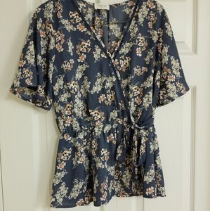 Women's fancy flowy blue floral top/blouse